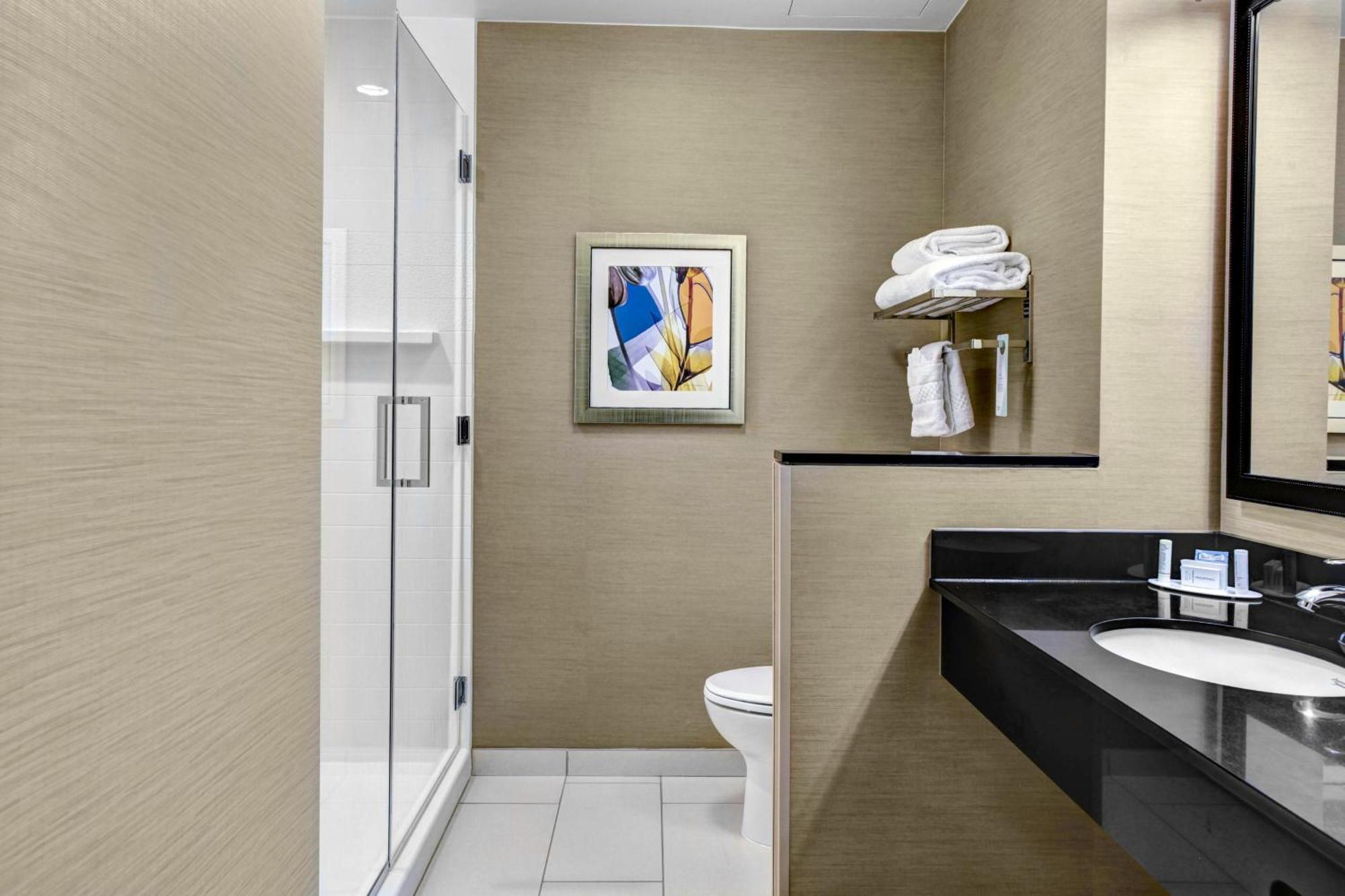 Fairfield Inn & Suites By Marriott Lansing At Eastwood מראה חיצוני תמונה