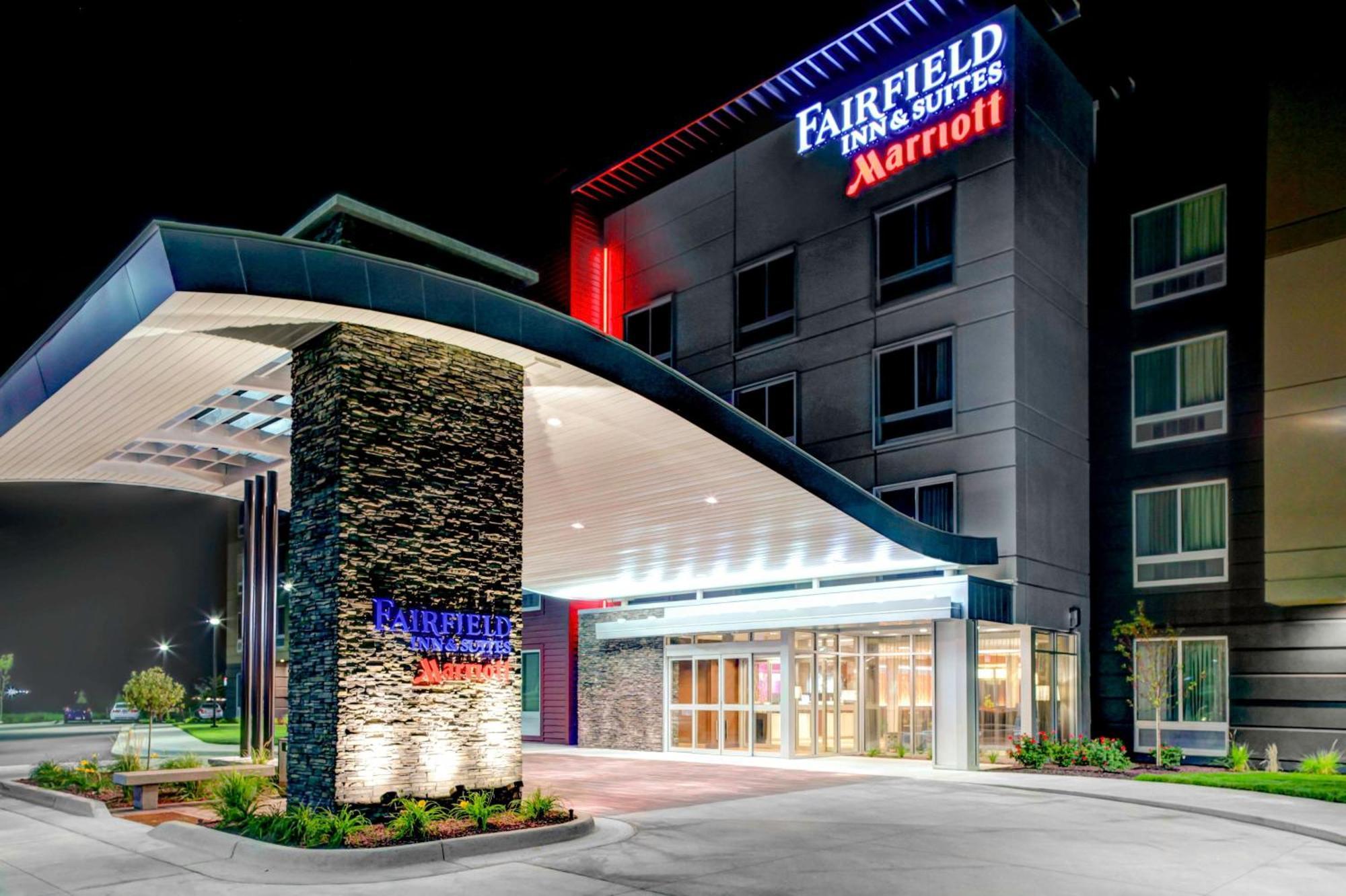 Fairfield Inn & Suites By Marriott Lansing At Eastwood מראה חיצוני תמונה