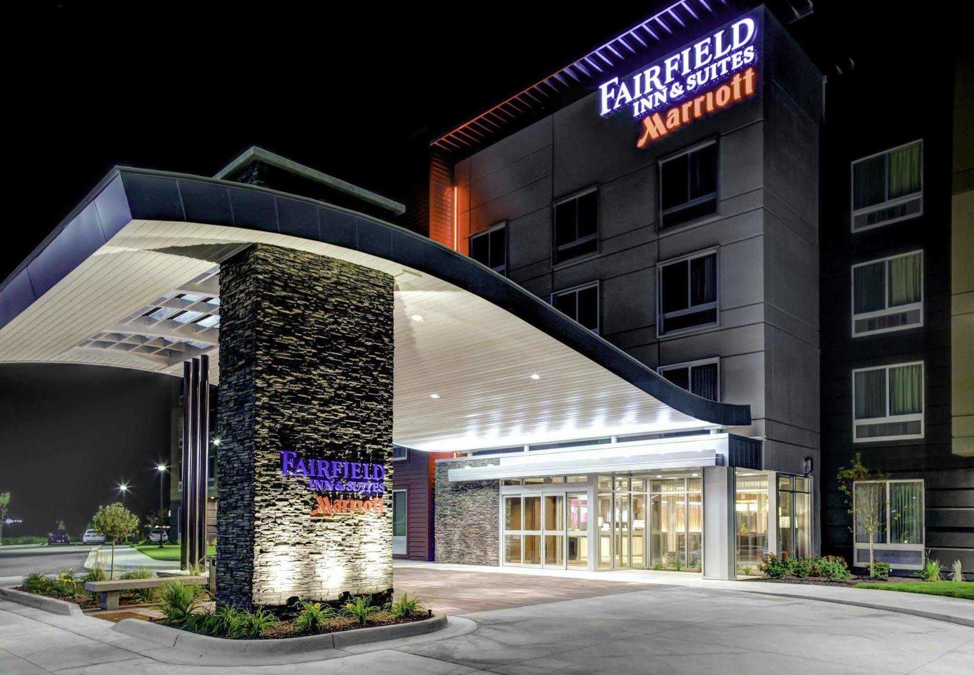 Fairfield Inn & Suites By Marriott Lansing At Eastwood מראה חיצוני תמונה