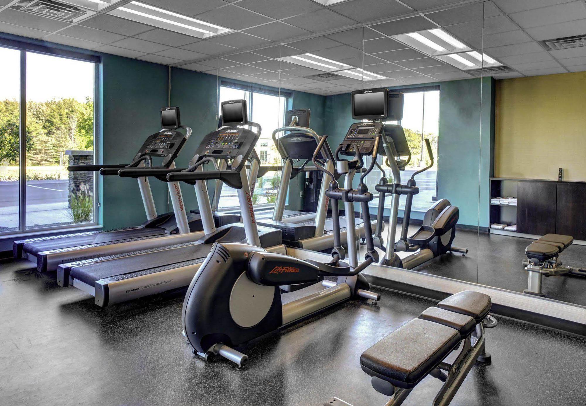 Fairfield Inn & Suites By Marriott Lansing At Eastwood מראה חיצוני תמונה