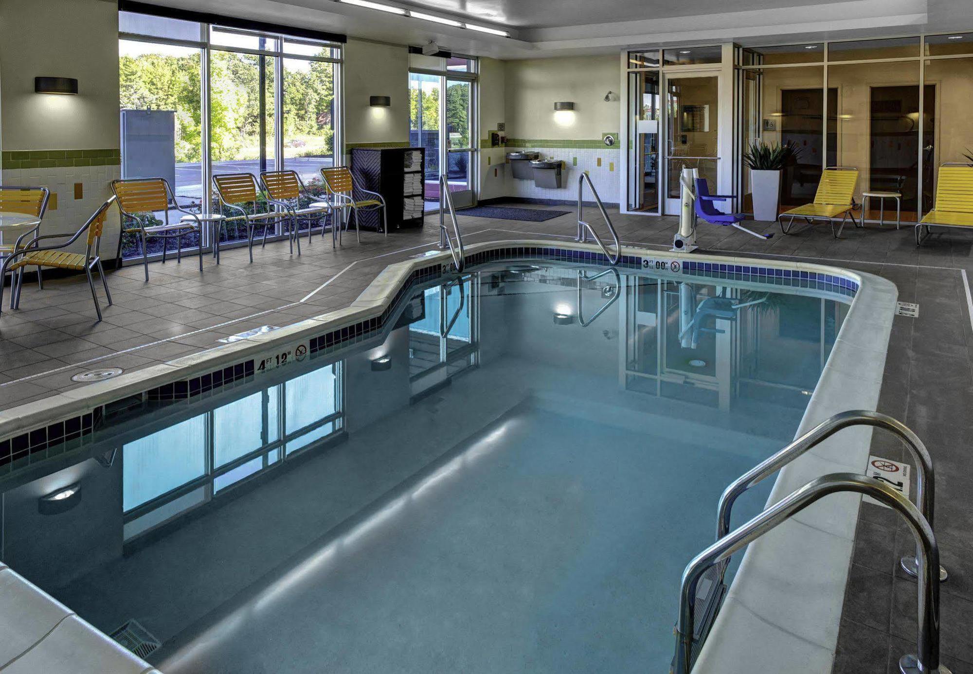 Fairfield Inn & Suites By Marriott Lansing At Eastwood מראה חיצוני תמונה