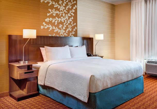 Fairfield Inn & Suites By Marriott Lansing At Eastwood מראה חיצוני תמונה